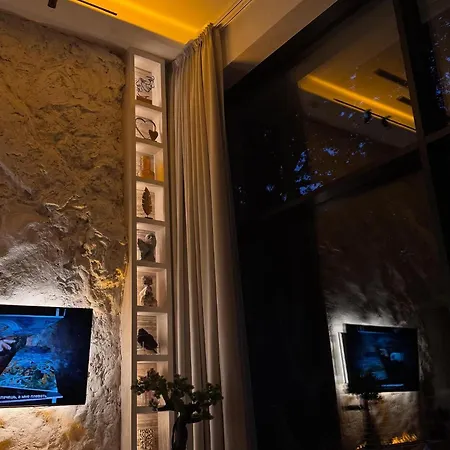 Luxury Loft With Seaside Self Check-in Lägenhet